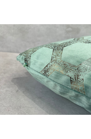 Capa de Almofada Verde com Detalhe de Colméia em Suede