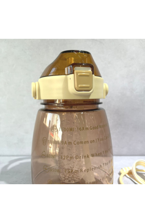 Garrafa Marroml de Plástico com Canudo , Alça e Infusor - 1500ml