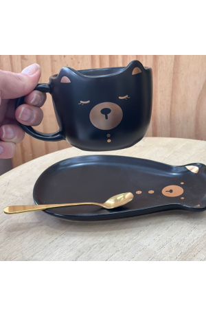 Xicara de Cerâmica  Preta ''Ursinho'' com  Pires em formato de urso polar  + Colher de Metal - 220ml
