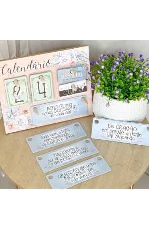 Calendário Permanente de Mesa MDF Floral Rosa