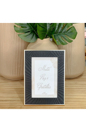 Porta Retrato Preto c/ Borda Dourada 