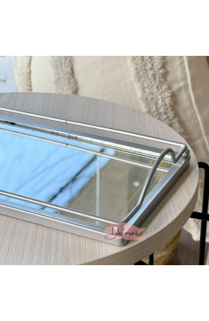 Bandeja de Metal Prata Espelhada - 27cm X 14cm X 4cm