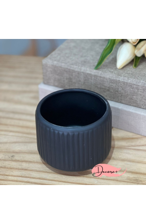 Vaso Canelado de Cerâmica Preto - 10,5cm X 8,5cm